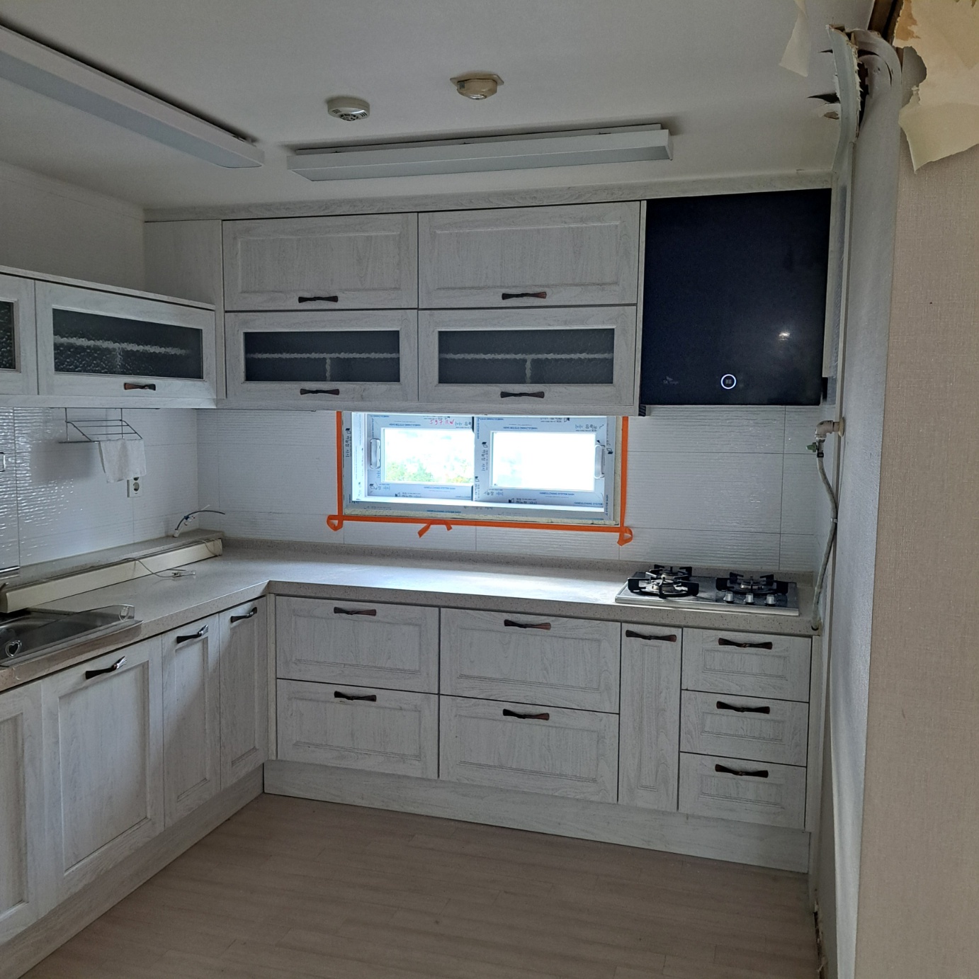 /user/k/kanghowindows/editor/2410/d51fefa1477c0c41a5b171e9ef682787_1729692608_5291.jpg 이미지크게보기
