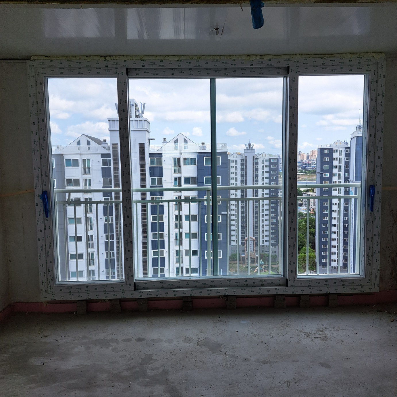 /user/k/kanghowindows/editor/2506/20dbf8112788a9dcb87ce3ab84b30a6a_1748780149_6032.jpg 이미지크게보기