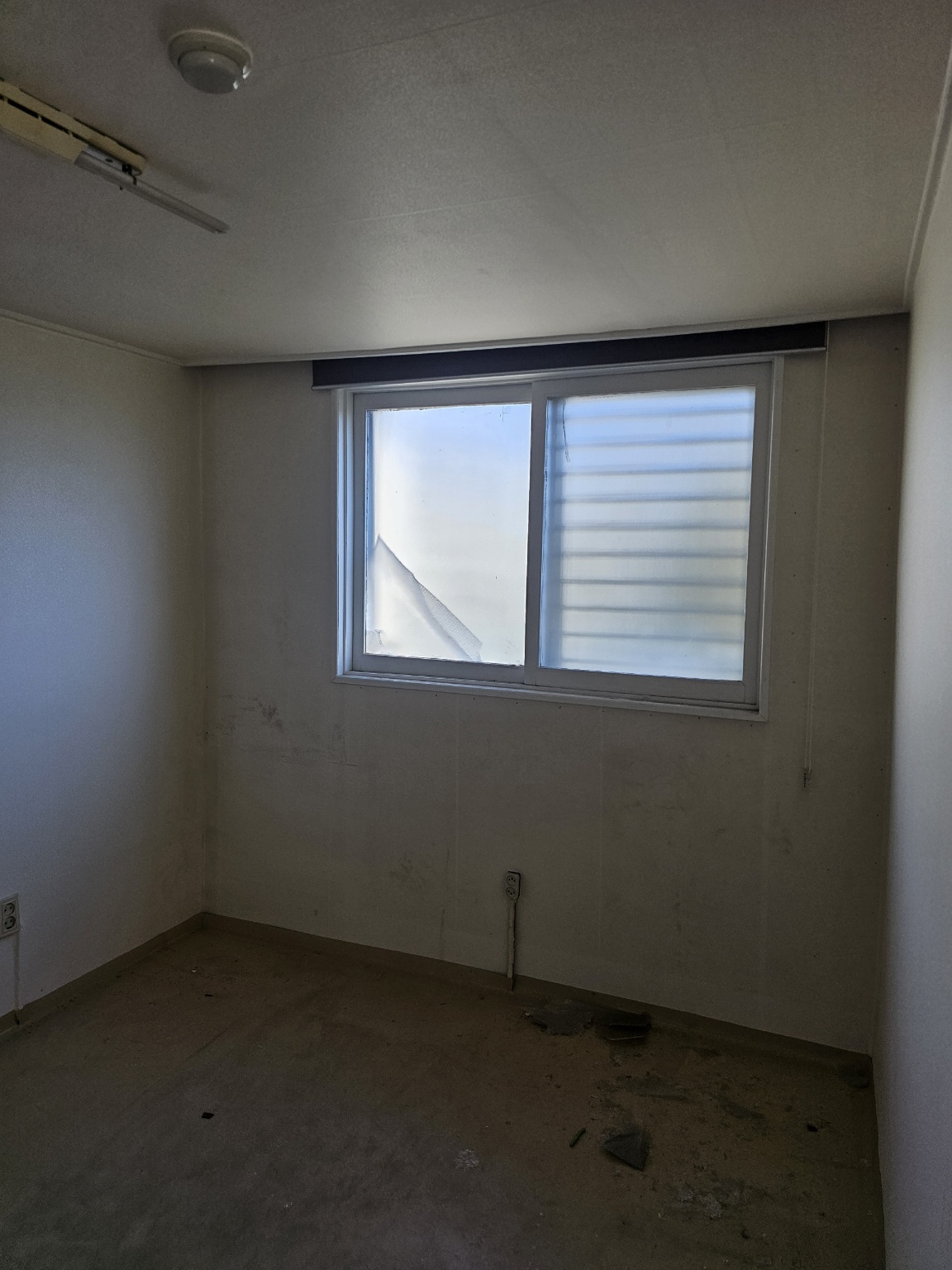 /user/k/kanghowindows/editor/2511/8924eae82c96136e97978cf63877acfb_1764247997_1172.jpg 이미지크게보기