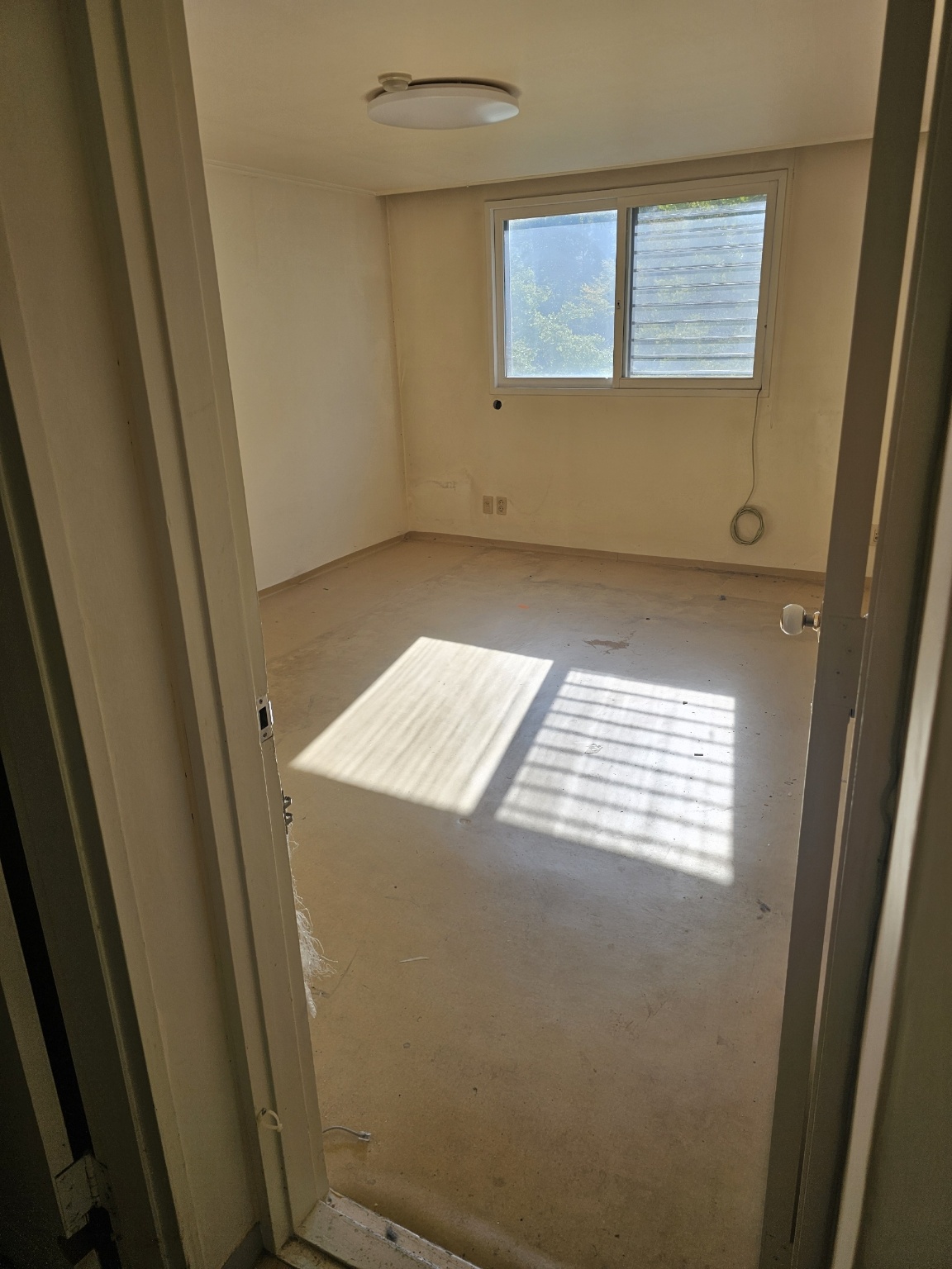 /user/k/kanghowindows/editor/2511/8924eae82c96136e97978cf63877acfb_1764247997_3574.jpg 이미지크게보기